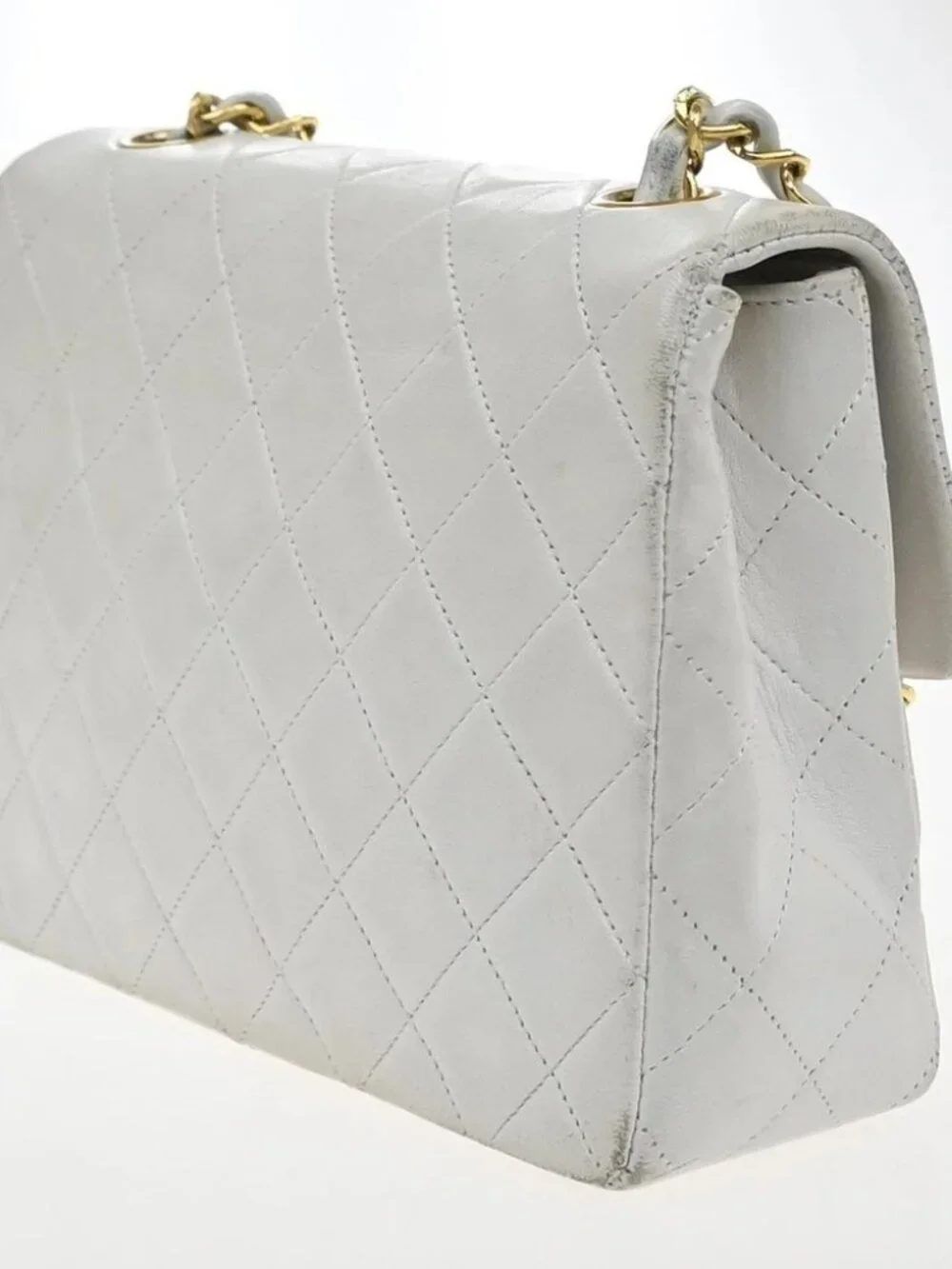 CHANEL CC Mini Matelasse Chain Shoulder Bag Leather White GHW Vintage
